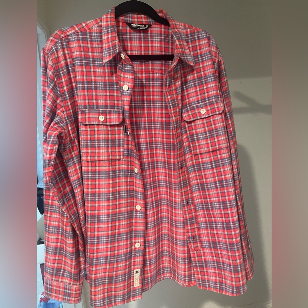 Undefeated Plaid Flannel Size Medium